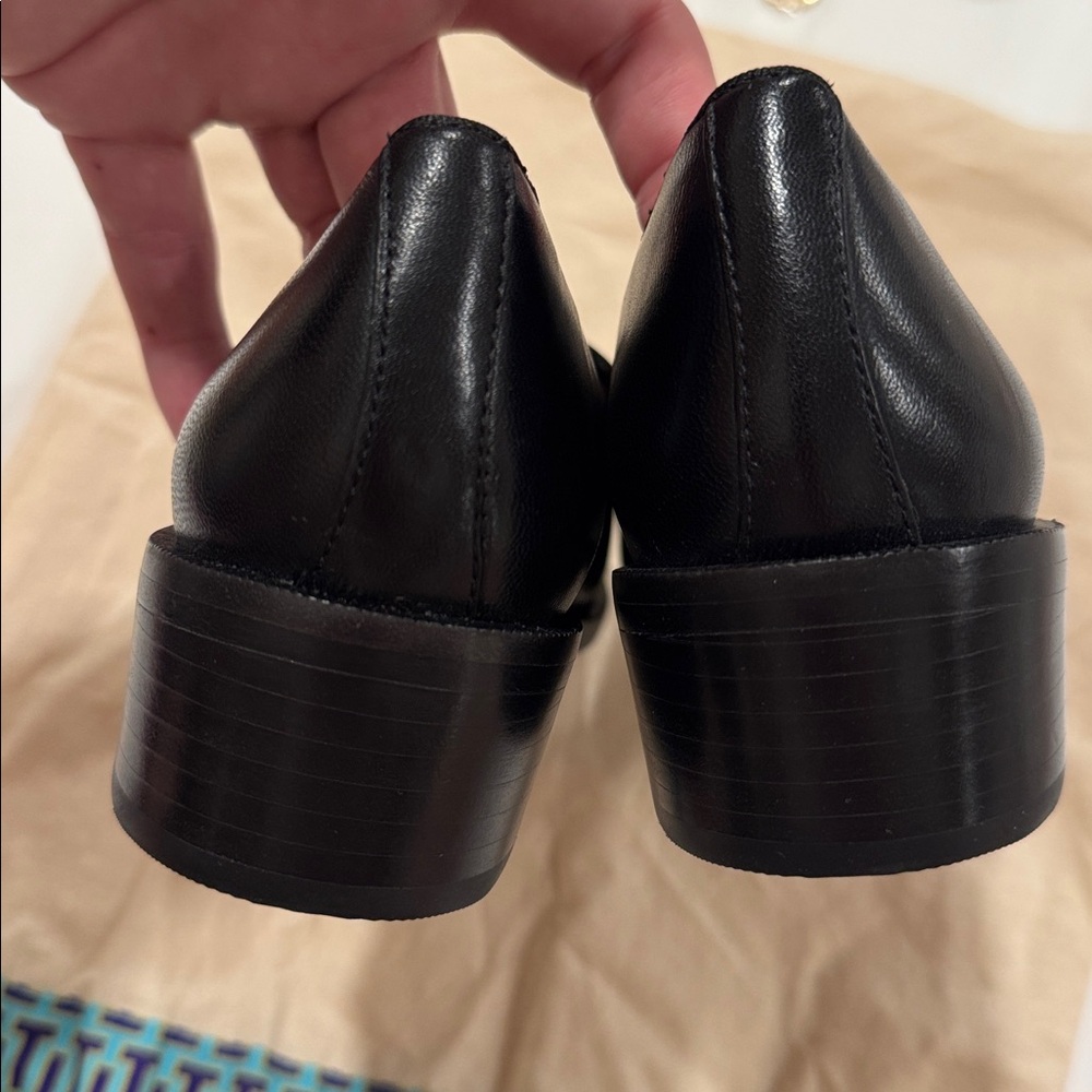 Tory Burch ELEANOR LEATHER LOAFERS IN PERFECT BLACK - Picture 13 of 16